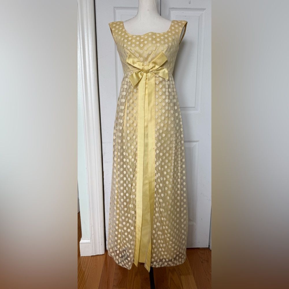 1950s/60s Baby Doll Empire Waist Yellow Polka Dot Dress